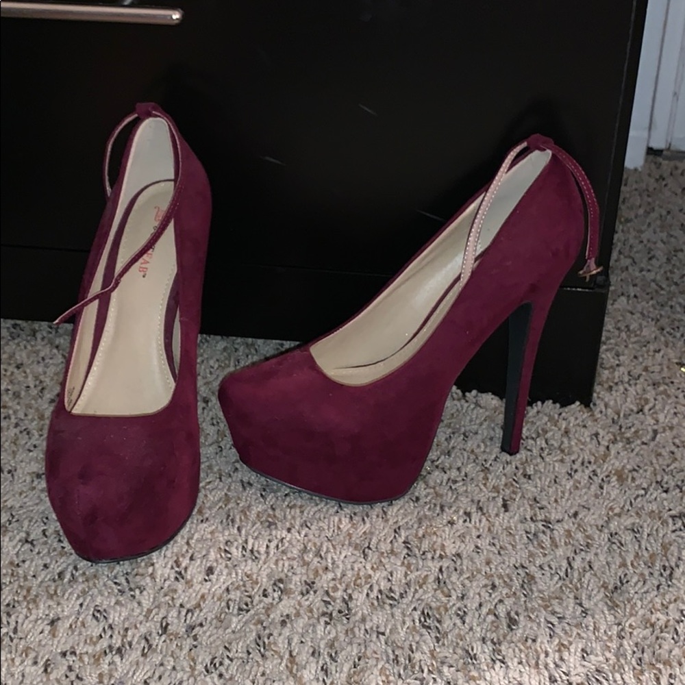 Plum (purple family) 6 inch showstoppers